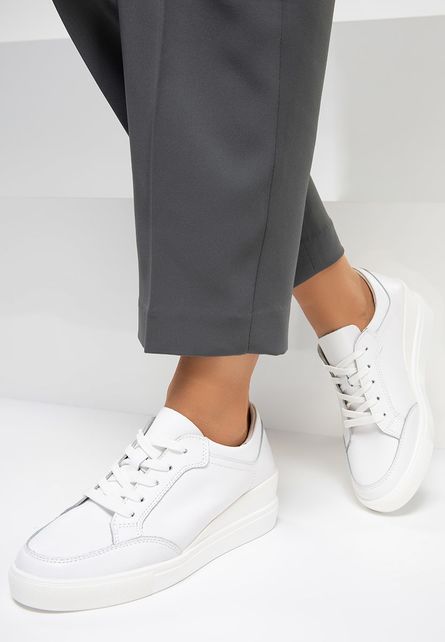 Pantofi de dama din piele clasici in stil minimal adidas Theodora Albi cu siret